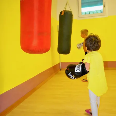 Wellness Na' Canuna' شقة فندقية Roddi