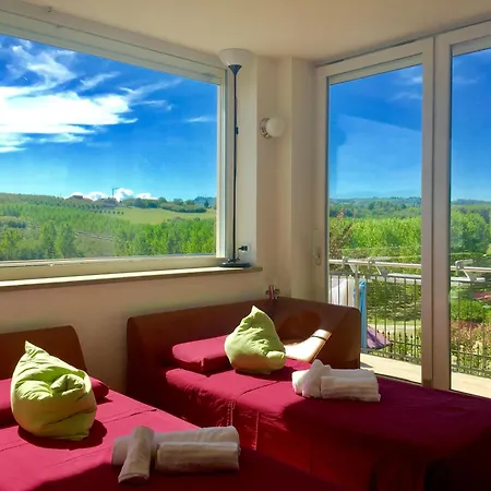 Wellness Na' Canuna' Apartmanhotel 4*